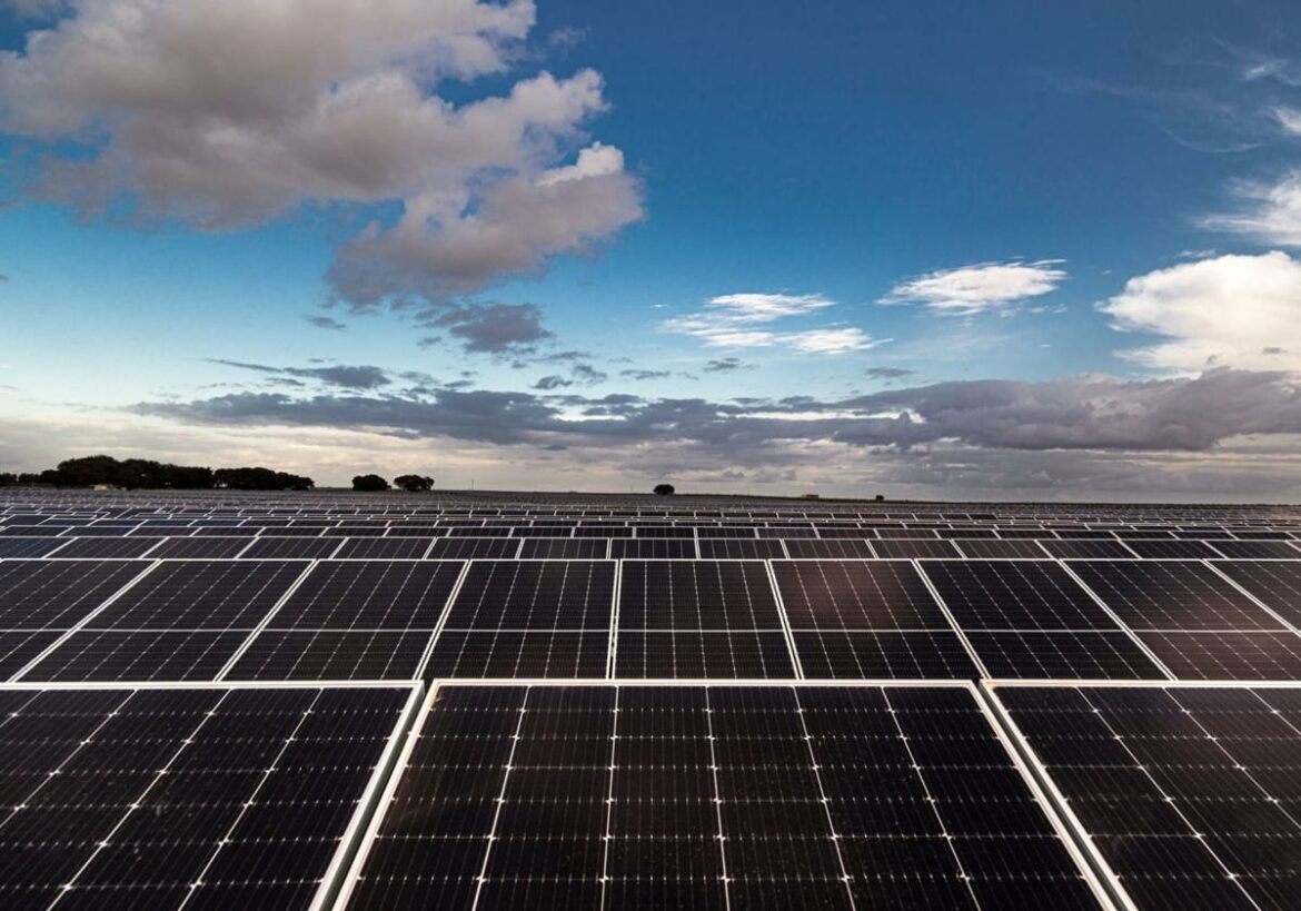 Soltec garantiza su viabilidad con la venta del 80% de la compañía a un inversor