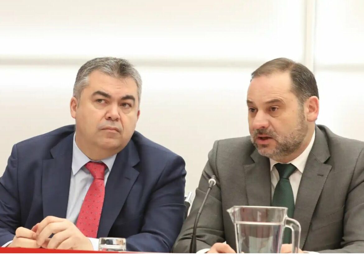 Ofensiva del PP en el Congreso para aclarar los contratos amañados por el «trío de las primarias» Cerdán-Ábalos-Koldo