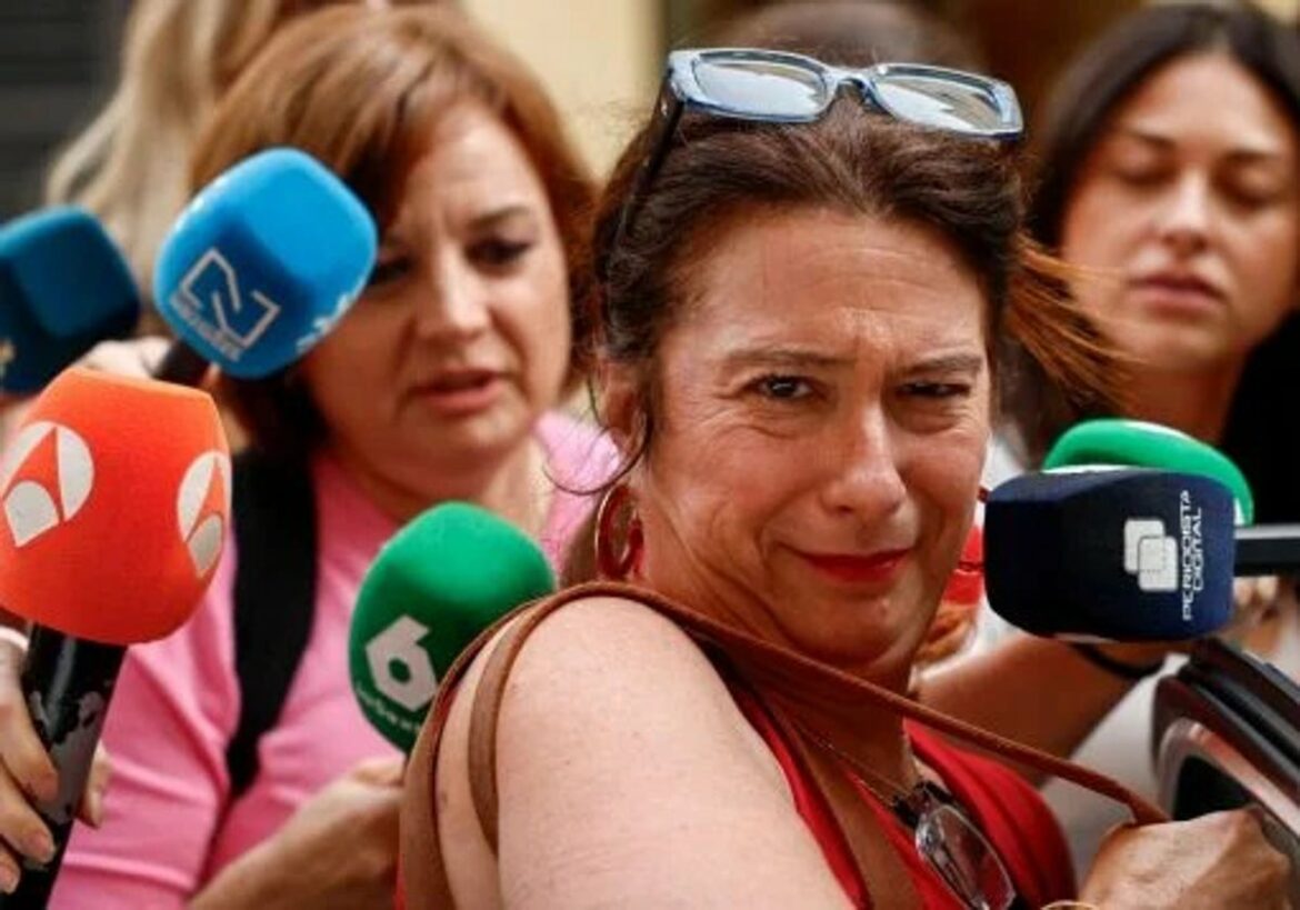 Un juzgado de Madrid imputa a la ‘fontanera’ de Ferraz y cita como testigo al abogado de Cerdán