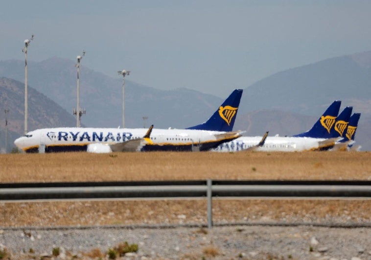 Varios aviones de la aerolínea británica de bajo coste Ryanair.