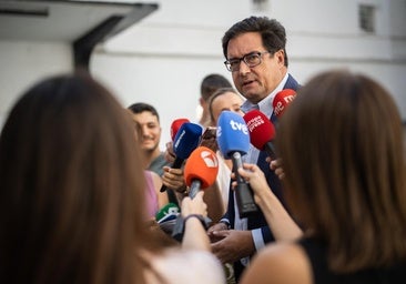 El Gobierno se cuelga de la imputación de Montoro para tomar aire tras el 'caso Cerdán'
