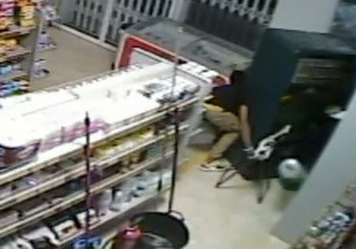 Investigan el asalto frustrado a una gasolinera de Murcia