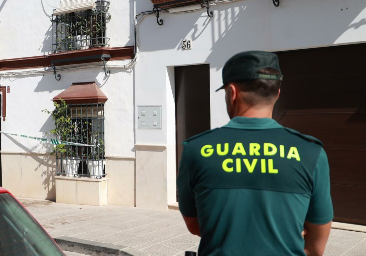 Un tiroteo en Sevilla deja a tres heridos, uno de ellos en estado crítico