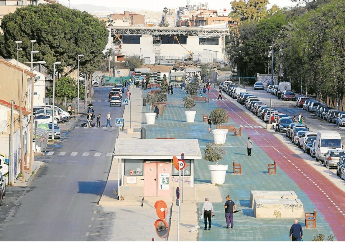 Adif da el último empujón a la estación de Murcia y al soterramiento