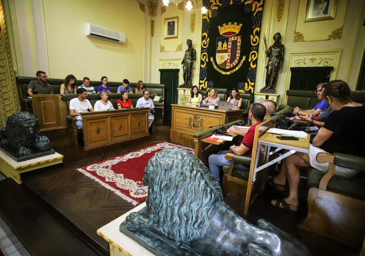 Otros ayuntamientos dan por hecho que tendrán que debatir la polémica moción aprobada en Jumilla