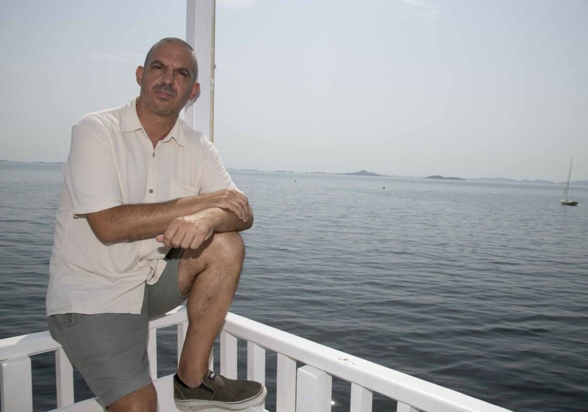 Antonio Zapata: «Antes de sus problemas, el Mar Menor tenía quejas por estupideces como las algas o el agua caliente»