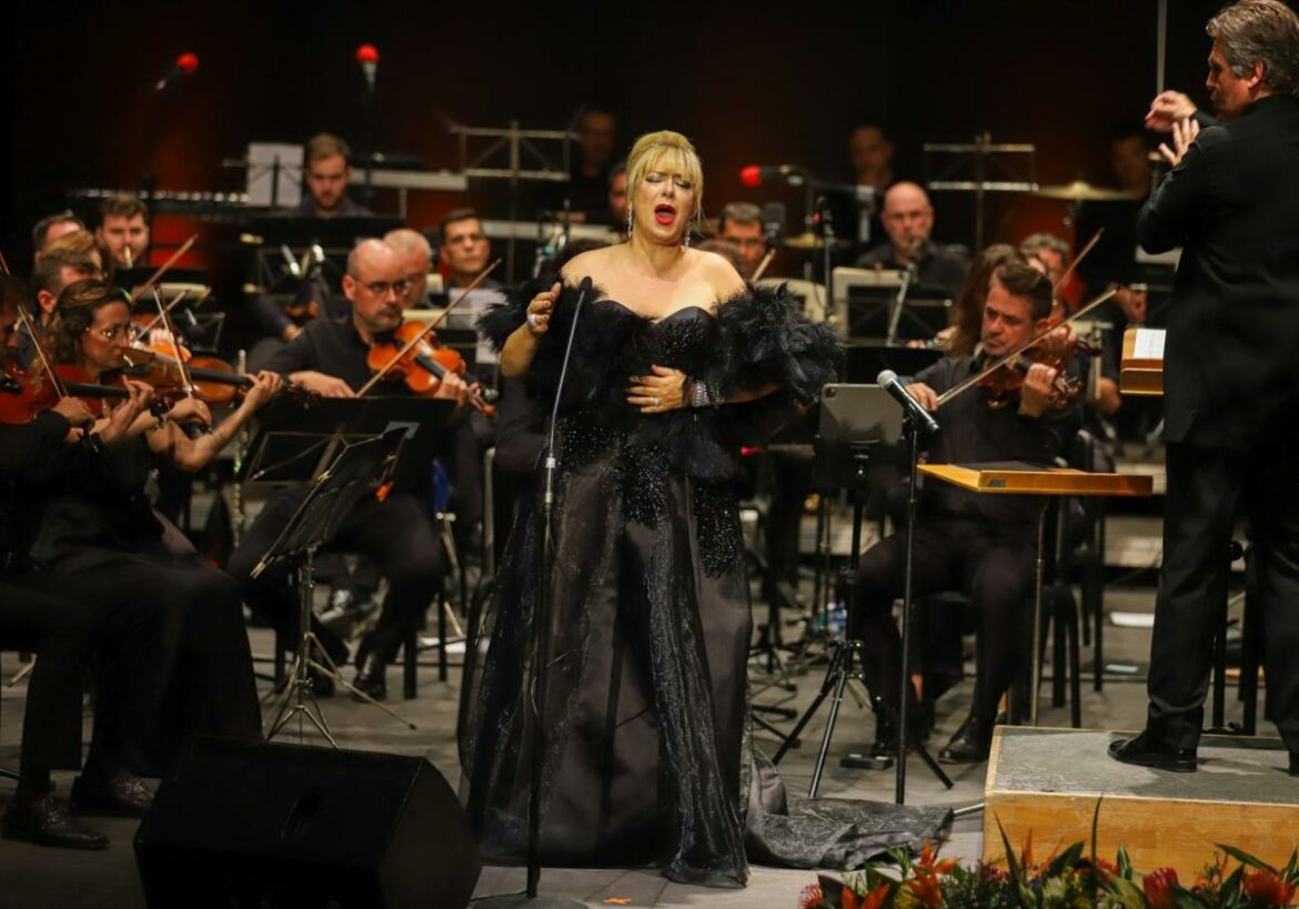 Pilar Jurado y la Sinfónica de la Región lanzan la 55 edición del festival de teatro de San Javier