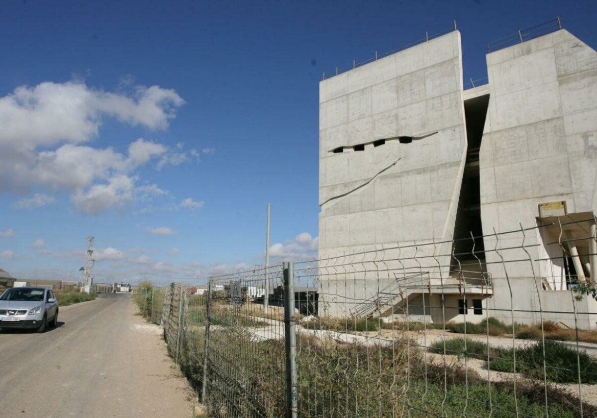 Torre Pacheco aparca la finalización del museo paleontológico y busca otros usos