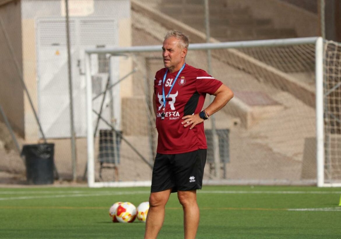 Sebas López: «El Lorca no puede ser un club ascensor; debemos asentarnos»