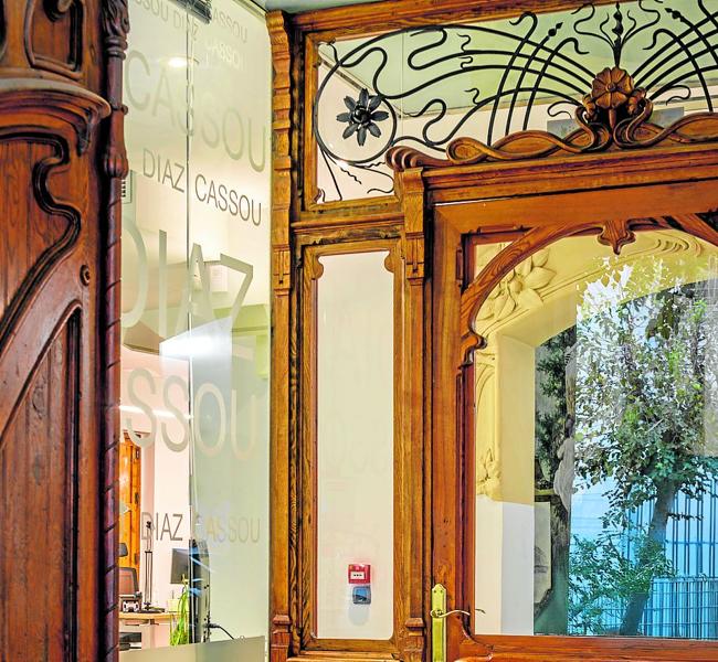 Adecuación interior de la Casa Díaz Cassou.Rafael García Sánchez y Juan Manuel Salmerón. 2000