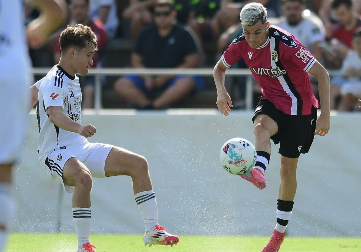 El Cartagena pierde su primer partido de pretemporada