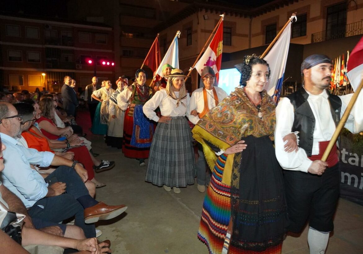 El Festival de Folklore de Jumilla despliega todo el arte