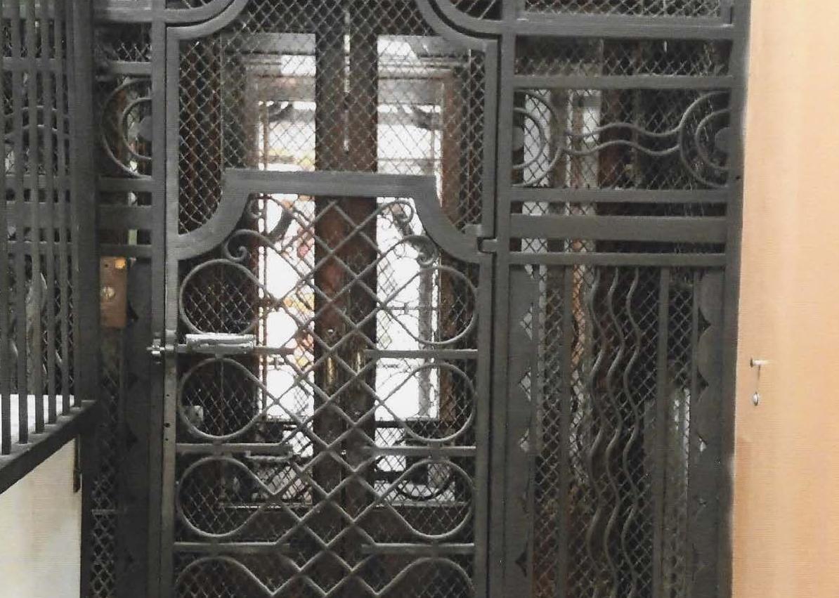 Imagen secundaria 1 - Detalles del ascensor original.