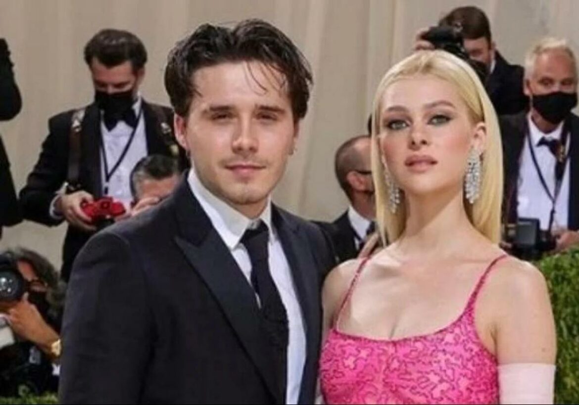 El discurso de boda de Brooklyn Beckham fue una «puñalada» al corazón de David y Victoria