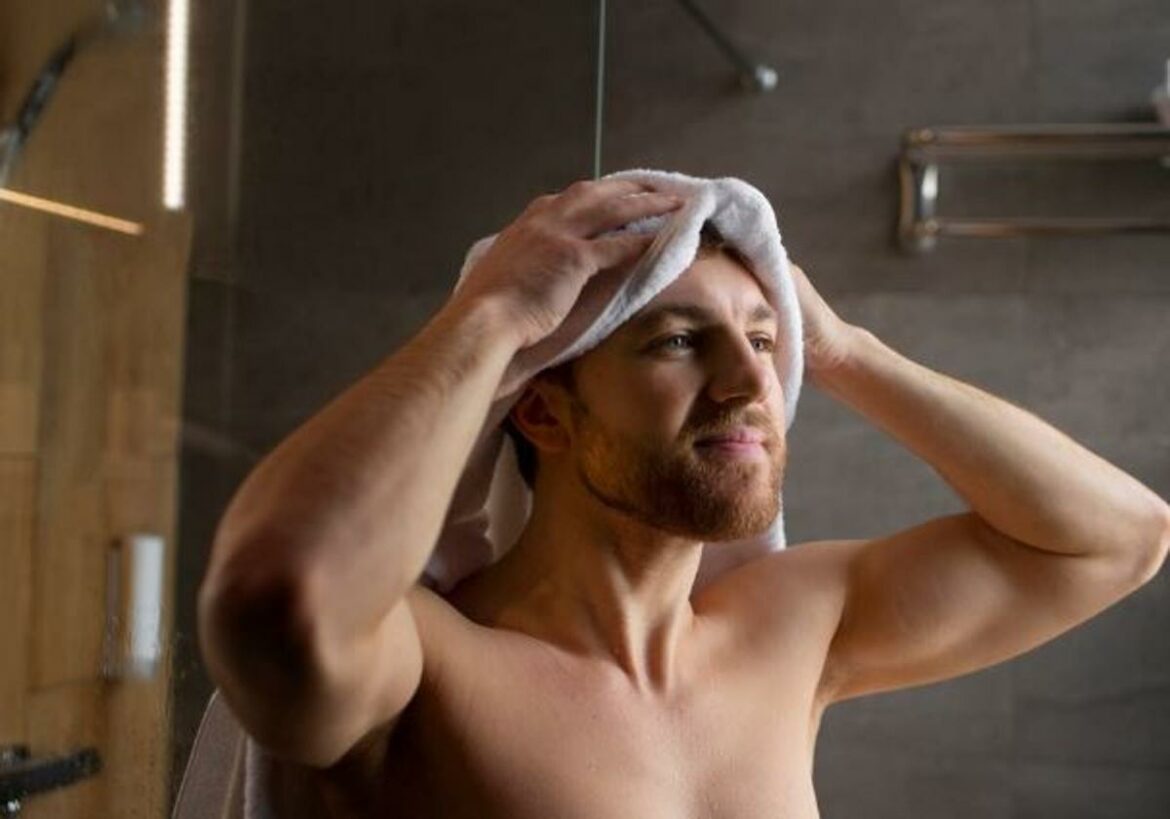 «Nunca te metas en la ducha después de comer»: la advertencia de una doctora sobre los efectos que puede sufrir tu cuerpo