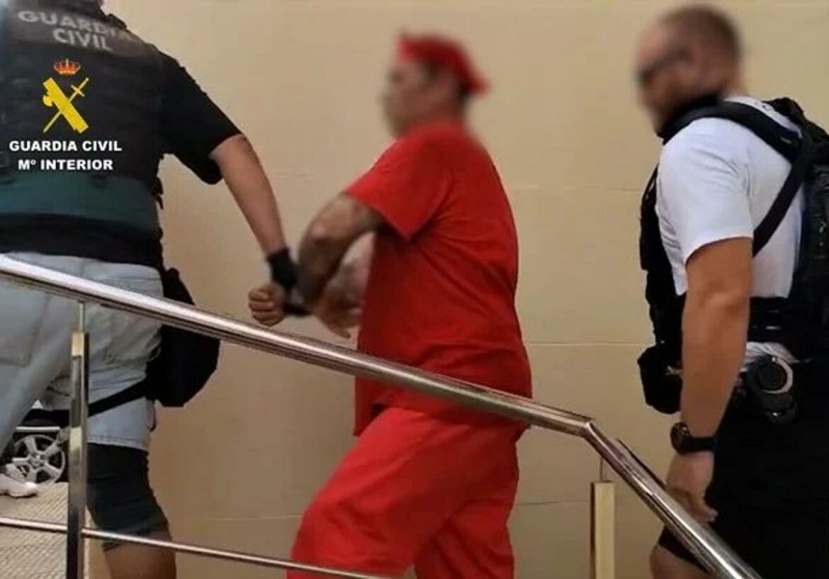 Arrestan a siete vecinos de Murcia por una brutal paliza a un joven de 18 años en Orihuela