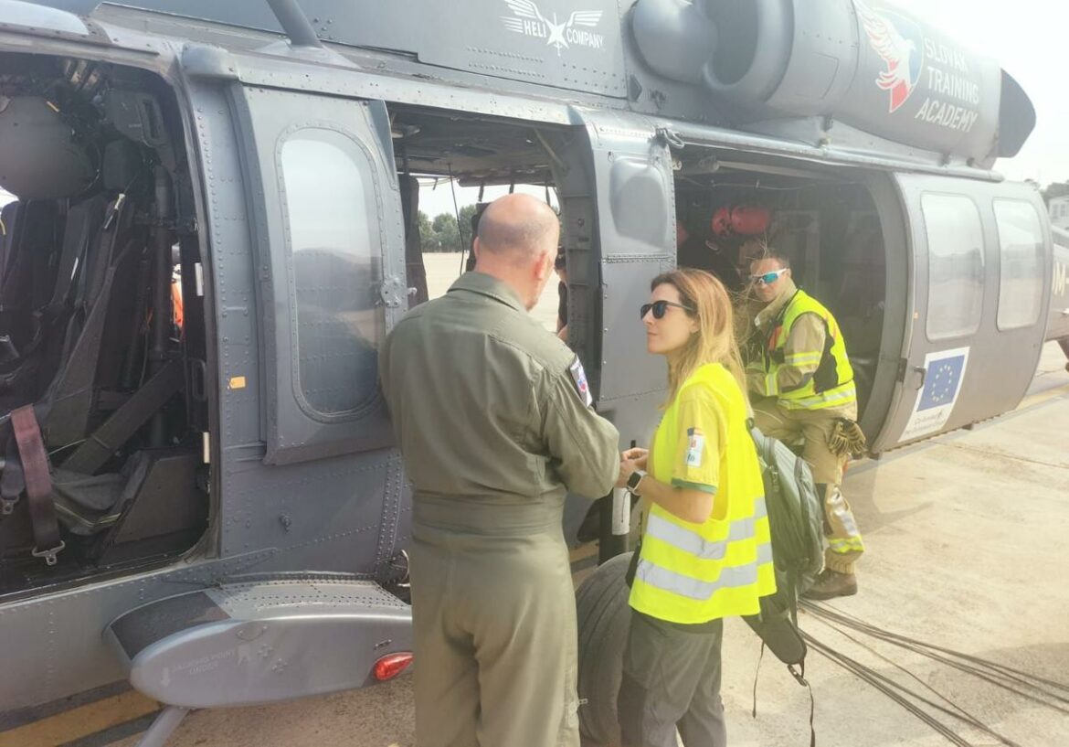 Dos técnicos de la Regiónse incorporan a la extinción del incendio de Jarilla