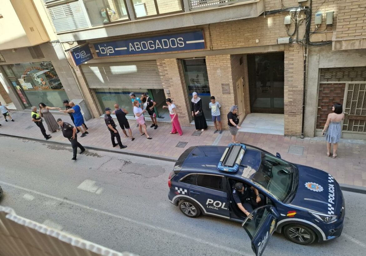 Prisión para el presunto pistolero que abrió fuego en Lorca contra el miembro de un clan rival