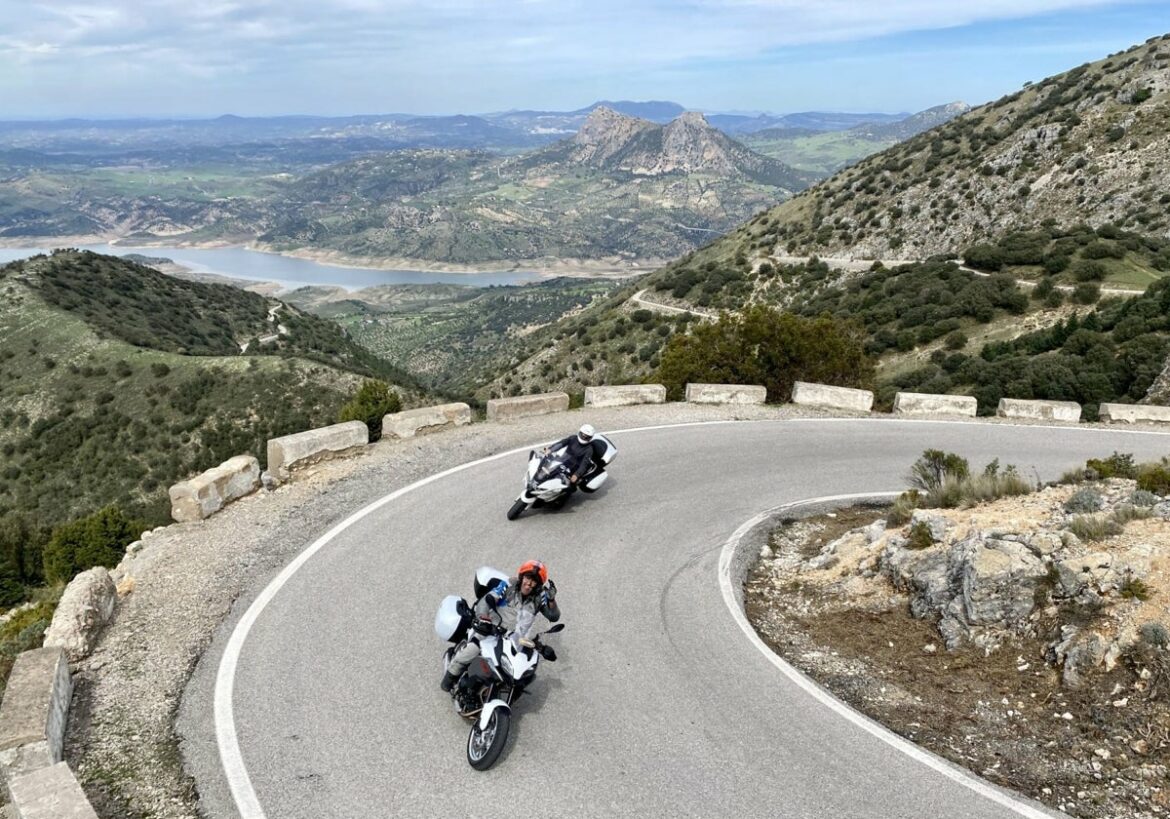 Vacaciones en moto: consejos para viajar en pareja por las rutas a dos ruedas