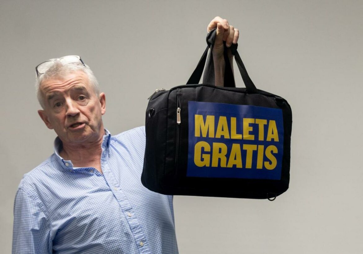 El equipaje de mano gratuito de Ryanair crece 5 centímetros
