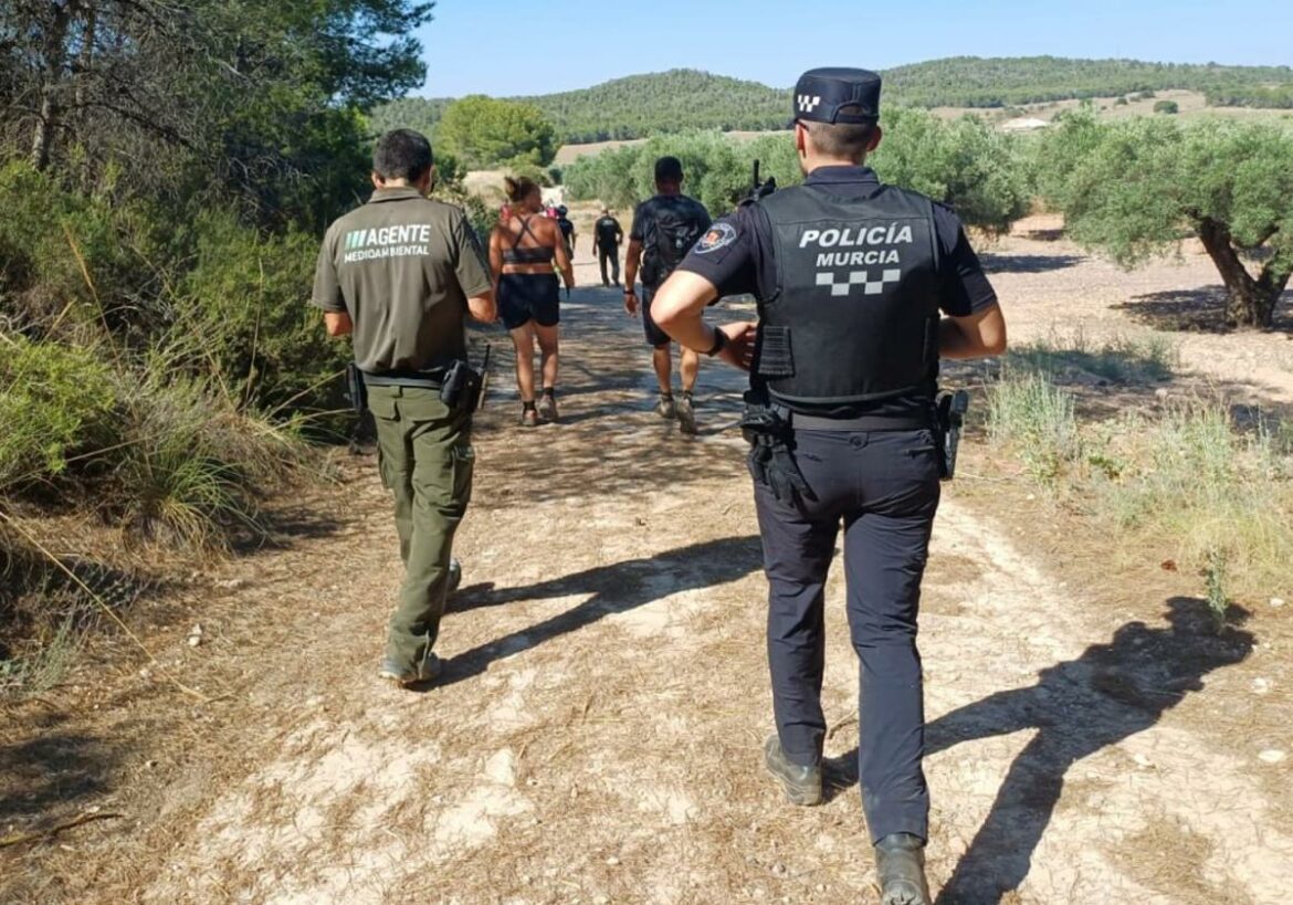 Localizan a dos senderistas perdidos en el parque regional de El Valle y Carrascoy de Murcia