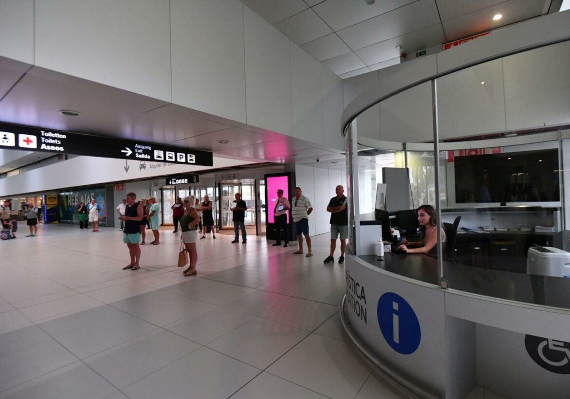 Otra losa sobre el aeropuerto de Murcia