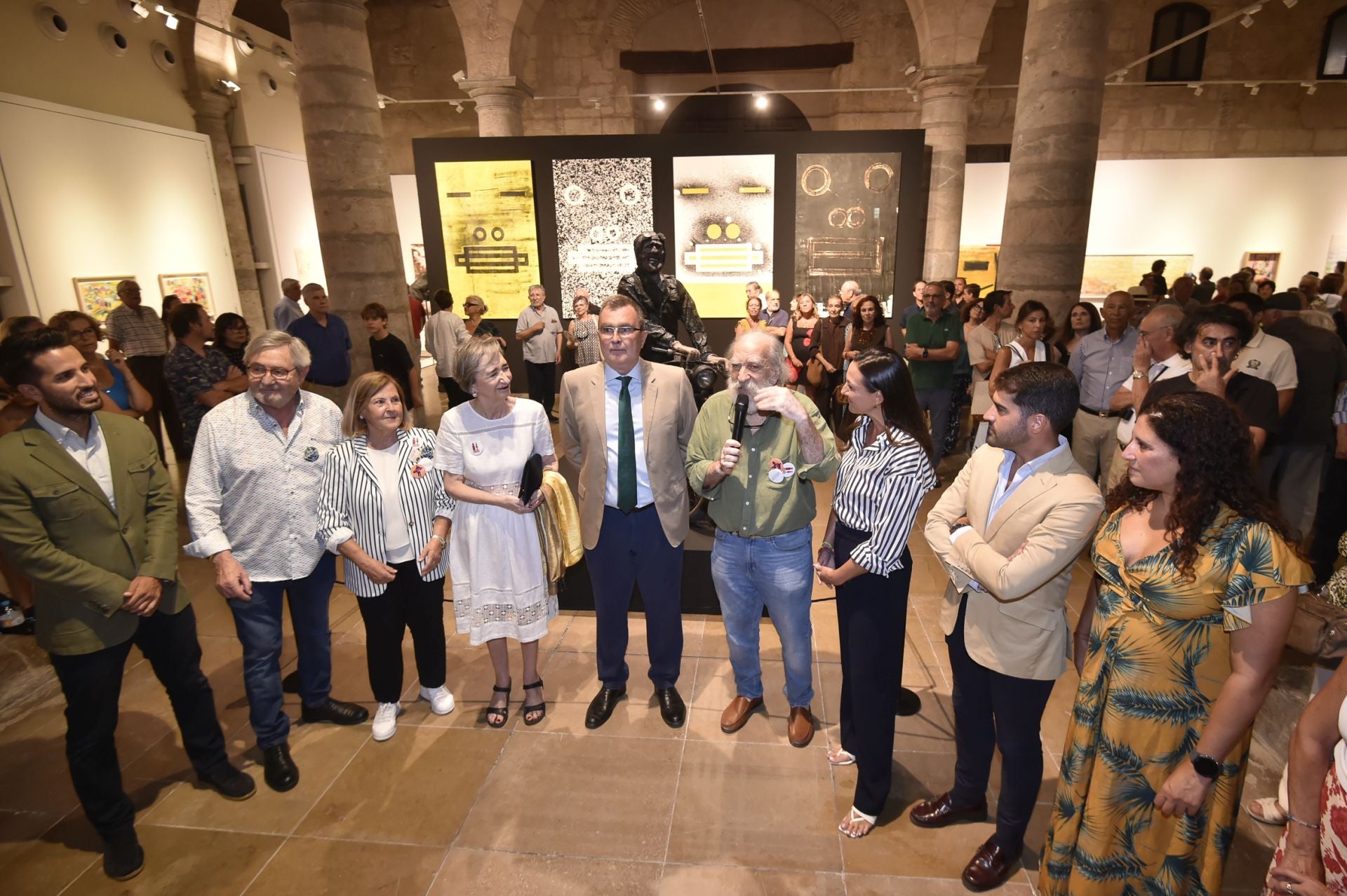 Gran homenaje en el Almudí al pintor Antonio Ballester