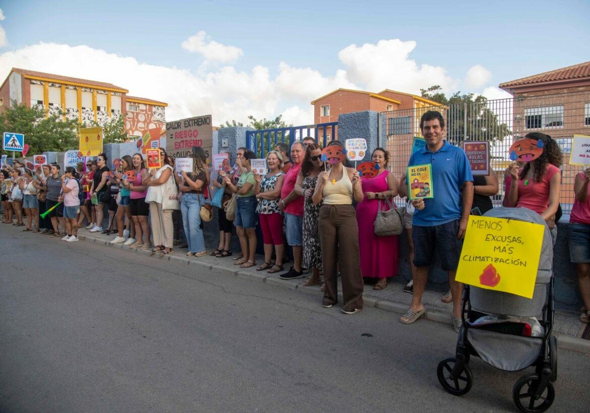 El AMPA del colegio de Los Belones en Cartagena reclama medidas urgentes contra el calor