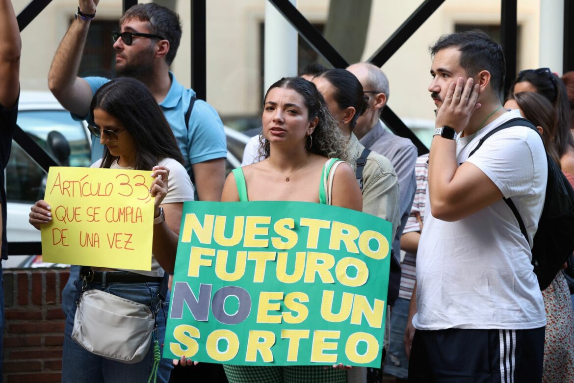 Los interinos de la Región de Murcia piden cambios en la oposición