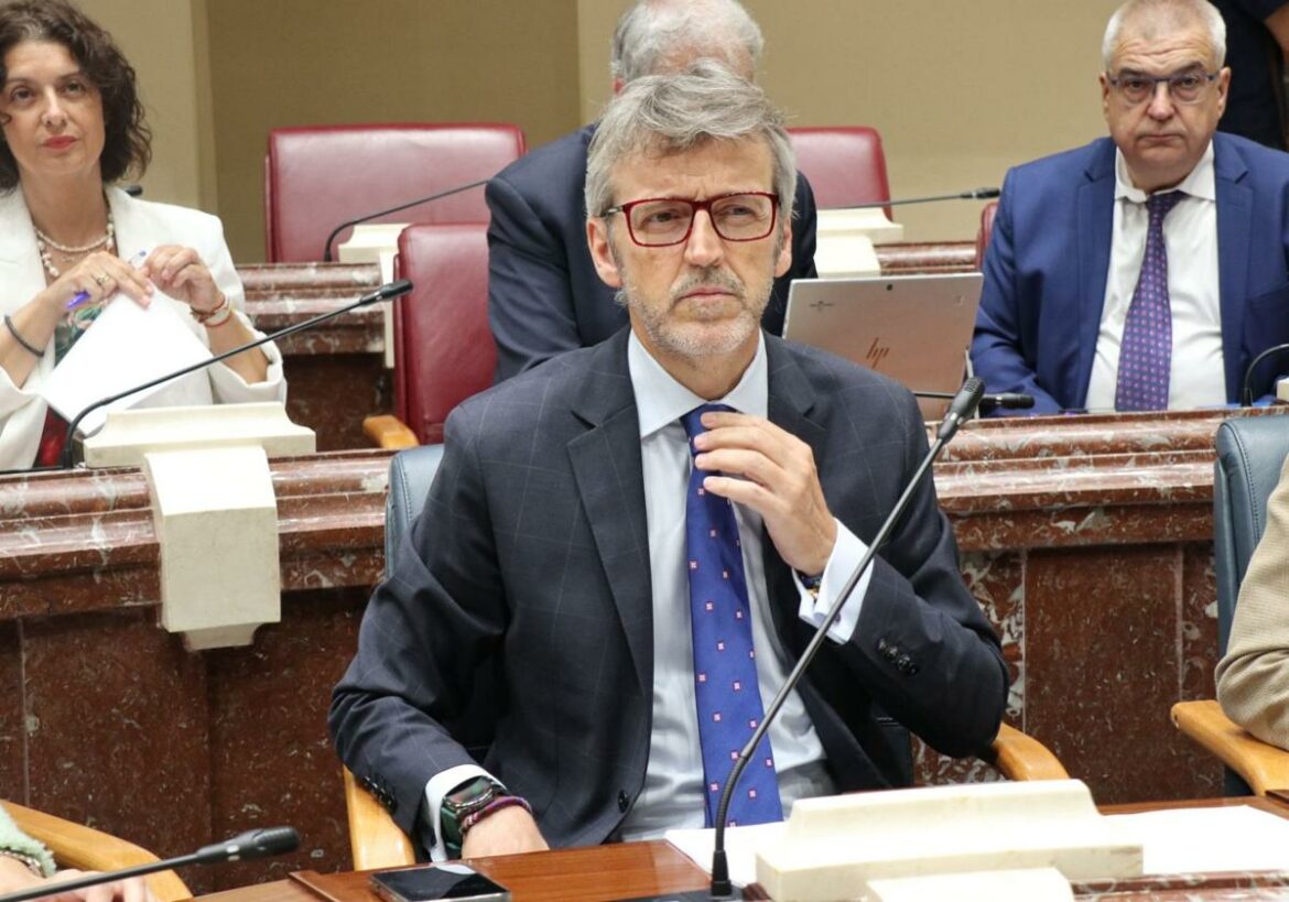 López Miras está «expectante» ante la condonación de deuda que ofrece Pedro Sánchez