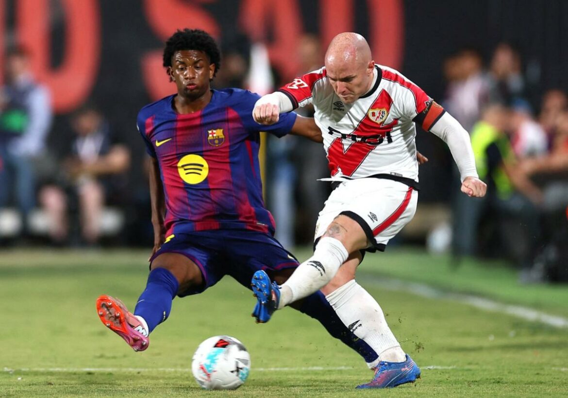 La edad de oro del fútbol murciano marca goles lejos de la Región