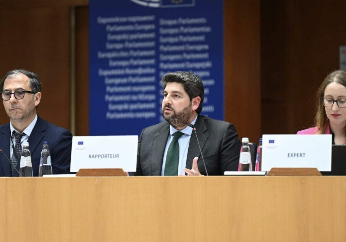 La política militar europea pasa hoy por las manos de Miras en el Comité de las Regiones