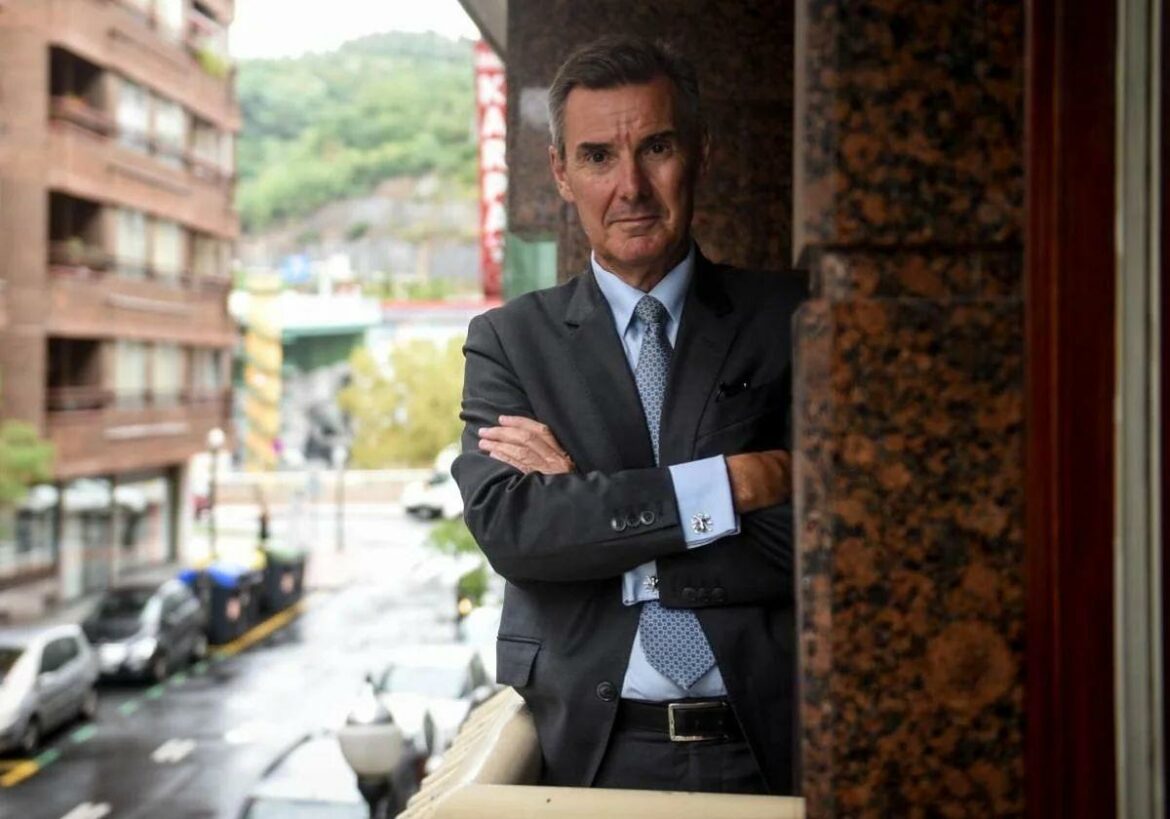 «Si BBVA no llega al 50% y sigue adelante, deberá lanzar otra opa en efectivo»