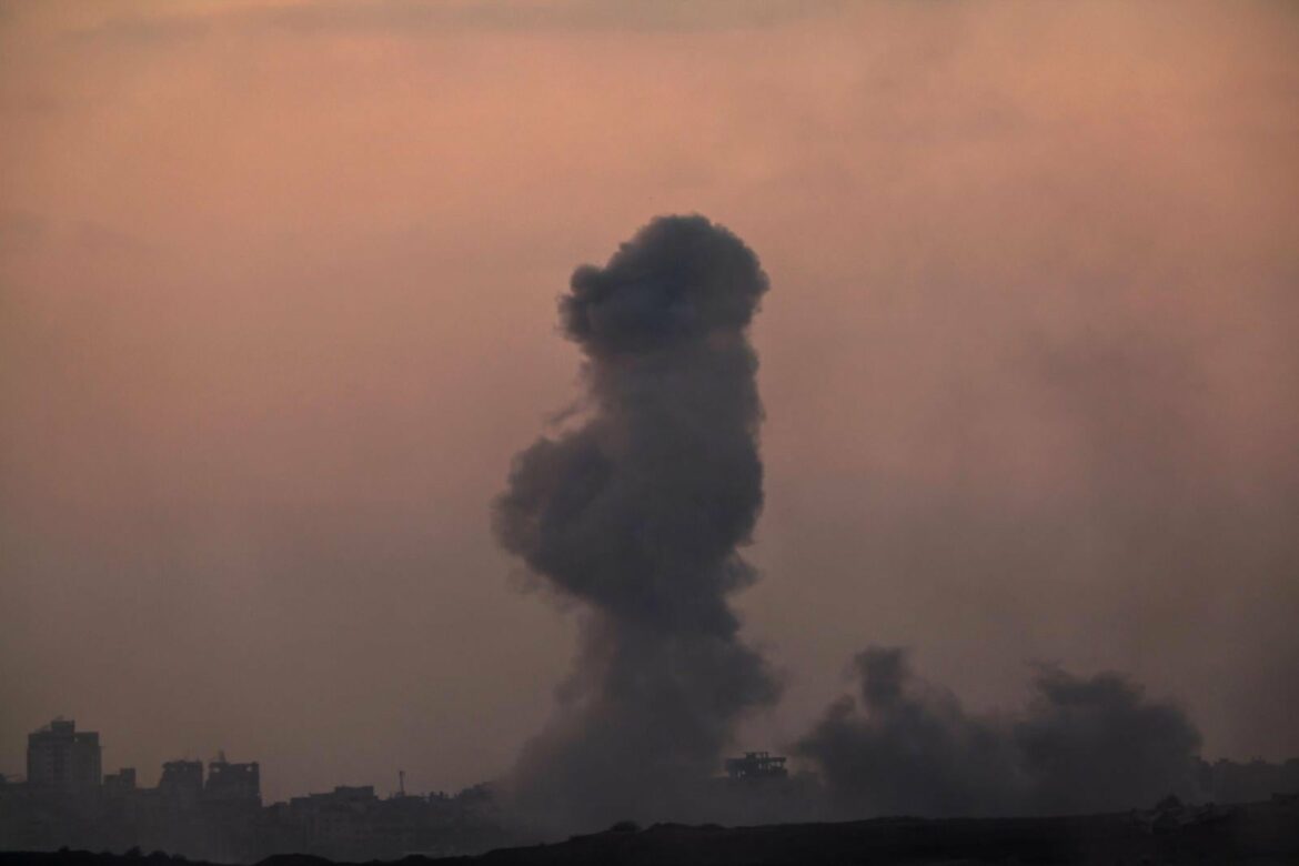 Israel bombardea sin piedad la capital de la Franja: «Gaza está ardiendo», proclama el ministro de Defensa