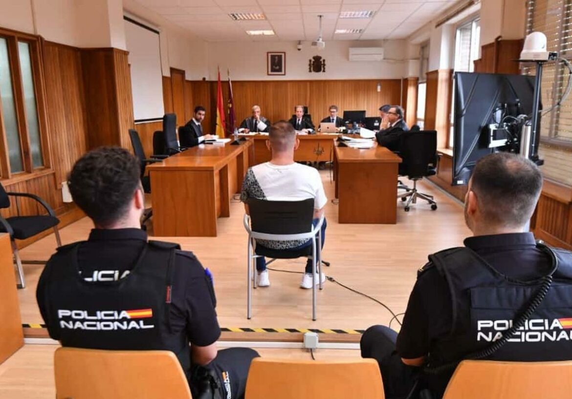 Piden 14 años para el acusado de forzar cuatro veces a una menor: «Tengo pesadillas desde que me agredió sexualmente»