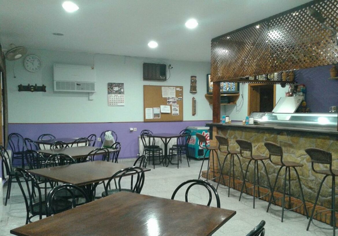 Se alquila bar municipal por menos de 200 euros al mes