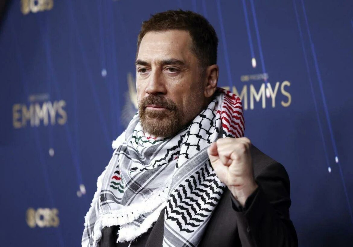 Bardem pone el toque reivindicativo en los Emmy, dominados por ‘The Studio’, ‘The Pitt’ y ‘Adolescencia’