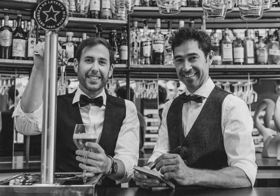 Juan Guillamón y Pepe Morales se unen para abrir un bar tradicional en la calle Trapería de Murcia