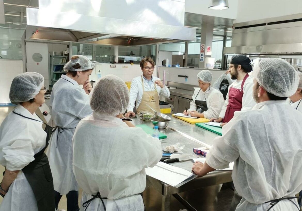 Vuelven los talleres ‘GastroJueves’ para acercar al público la riqueza de la gastronomía regional