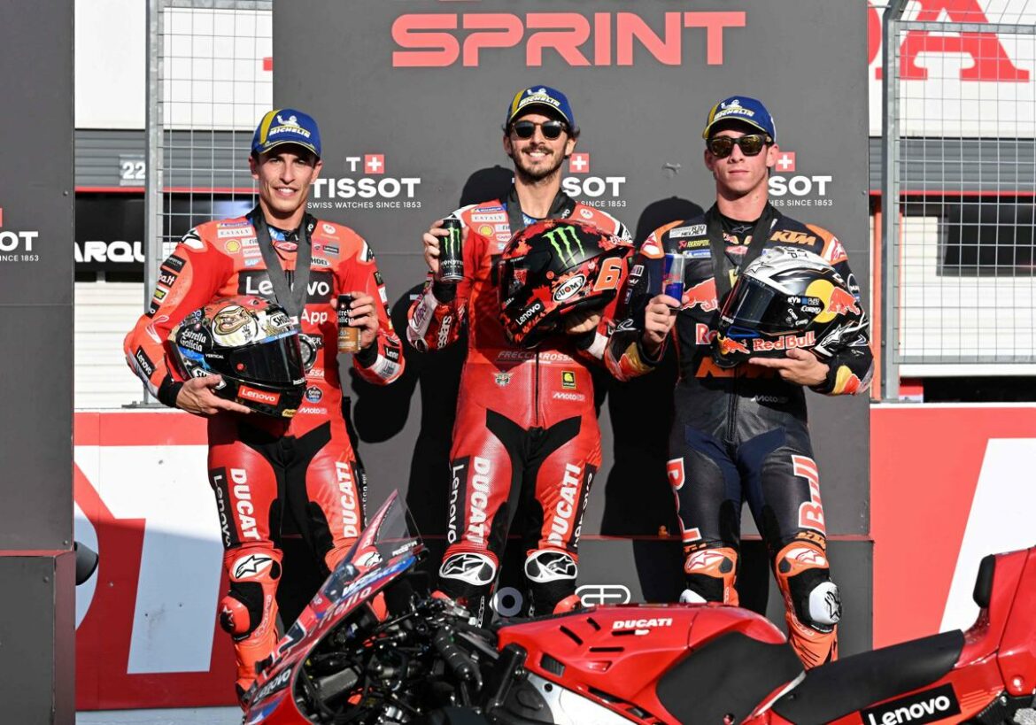 Marc Márquez roza el título tras ser segundo en el sprint de Japón