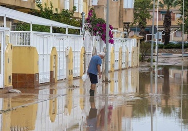 El Seprona saca a la luz balsas de purines sin cubrir cerca de ramblas del Mar Menor