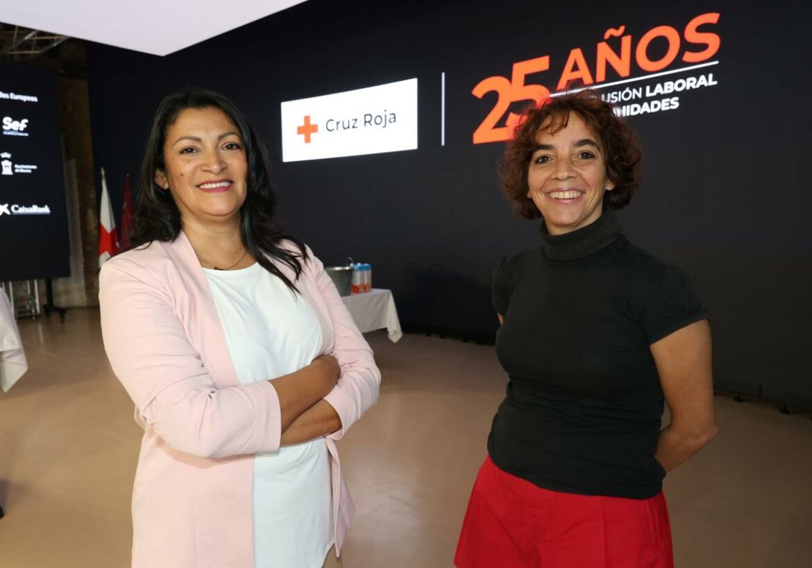 Veinticinco años de inclusión laboral con Cruz Roja: «Me ha despertado la persona que tenía escondida dentro»