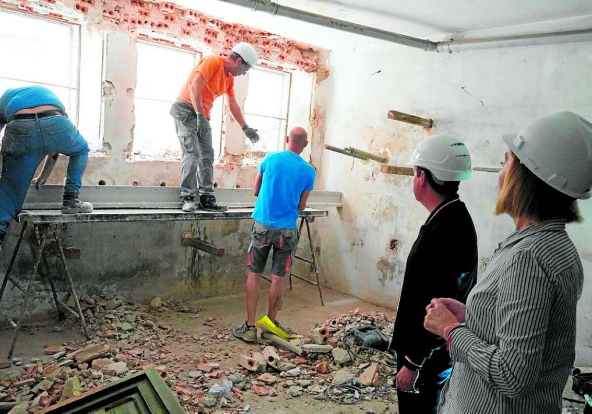 El mercado municipal de Jumilla afronta su renovación completa hasta marzo