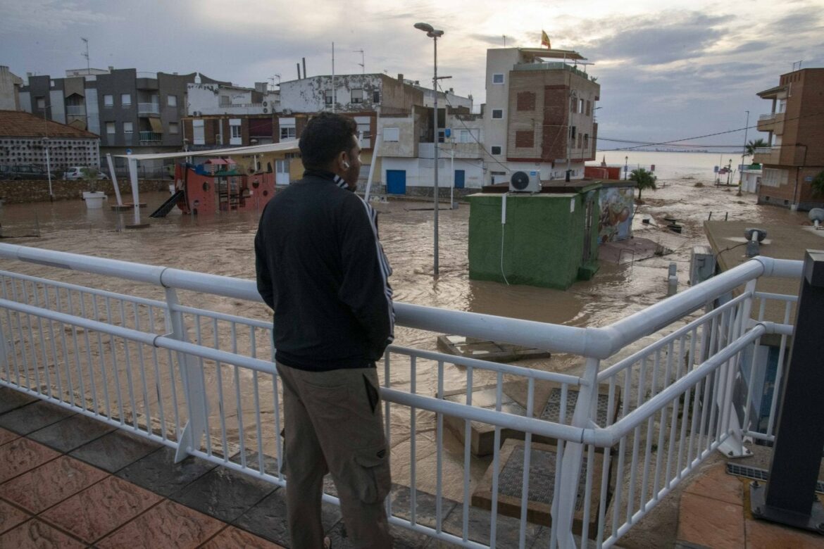 La UPCT redactará el plan regional frente a las riadas