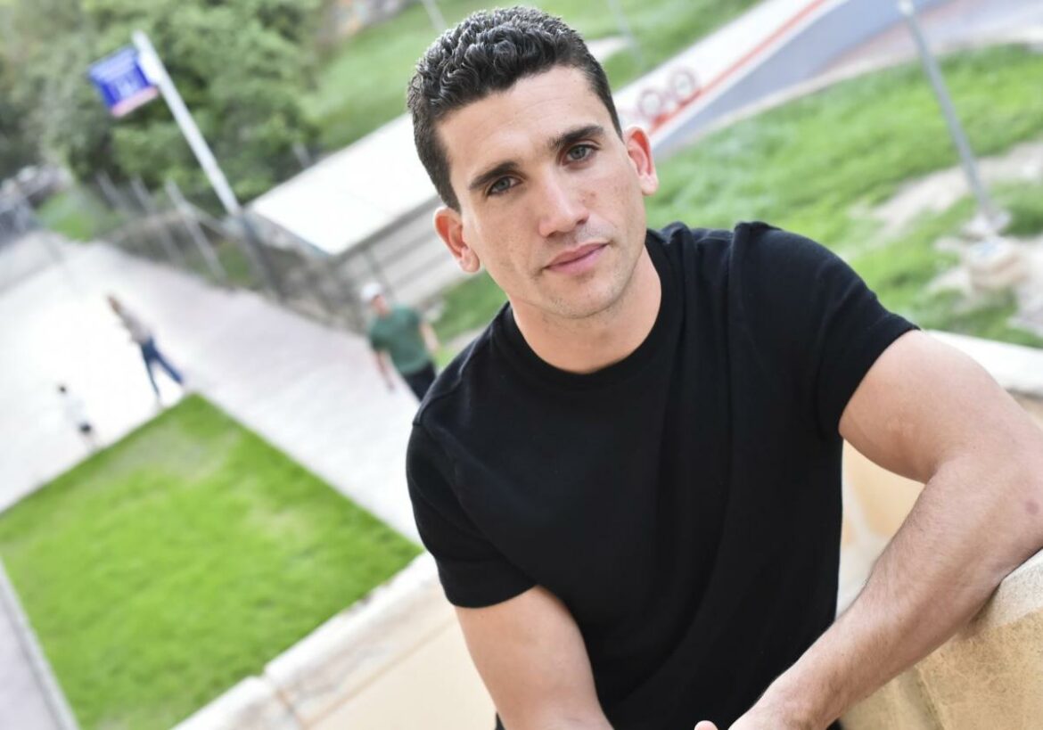 Jaime Lorente: «La vida está llena de pequeñas decepciones continuas»