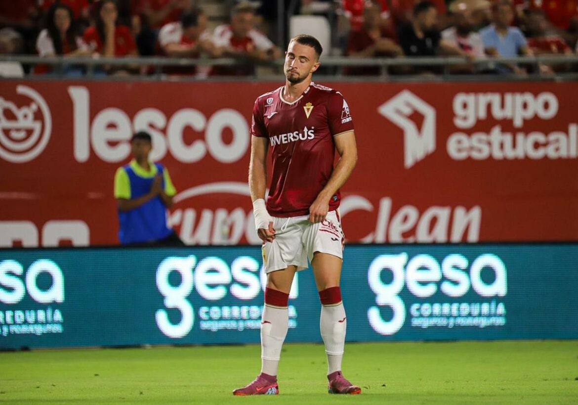 Encuentro dividido entre Real Murcia y Sevilla Atlético
