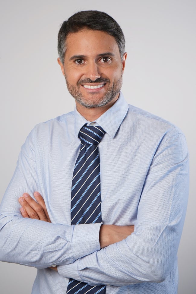 Ibrahim Fakih, cirujano plástico, estético y reparador de ONA Clinic.