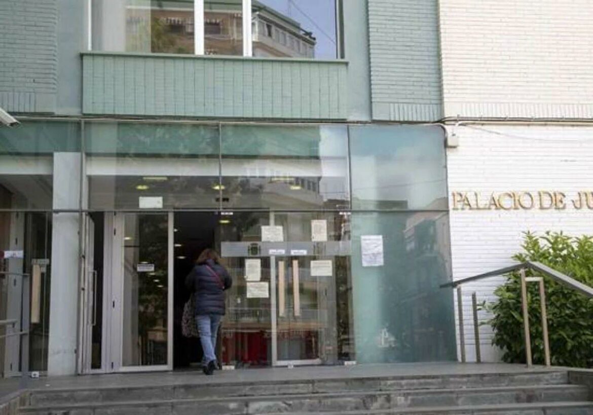 Condenado a 16 años de cárcel tras asumir que mató a cuchilladas a un hombre en La Unión
