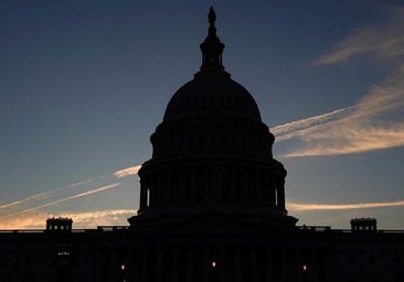 Trump amenaza con despedir a 16.000 funcionarios tras el cierre del Gobierno