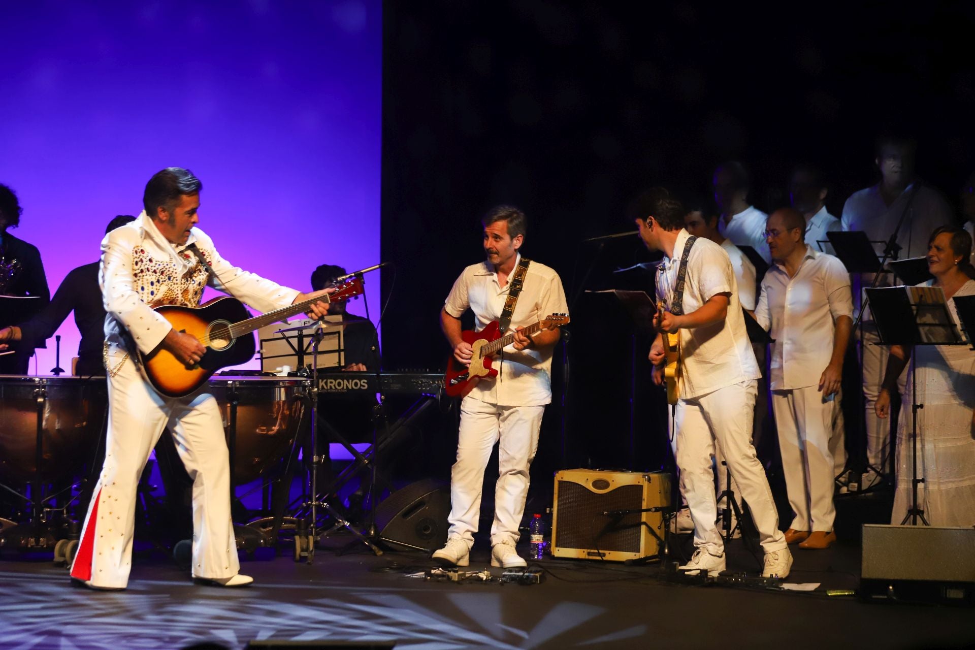 Tributo murciano a Elvis, el rey del rock, en imágenes